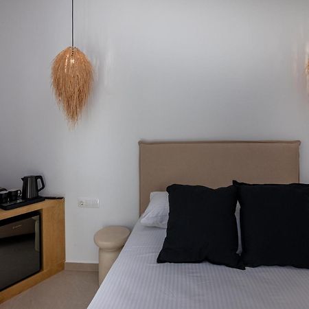 Alora Suites Tinos ภายนอก รูปภาพ
